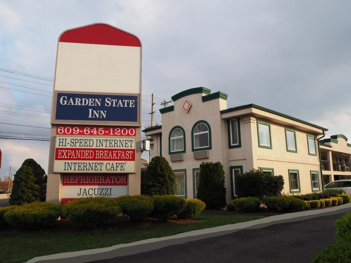 Where to Stay Near Smithville: 4 Airport Hotels Reviewed