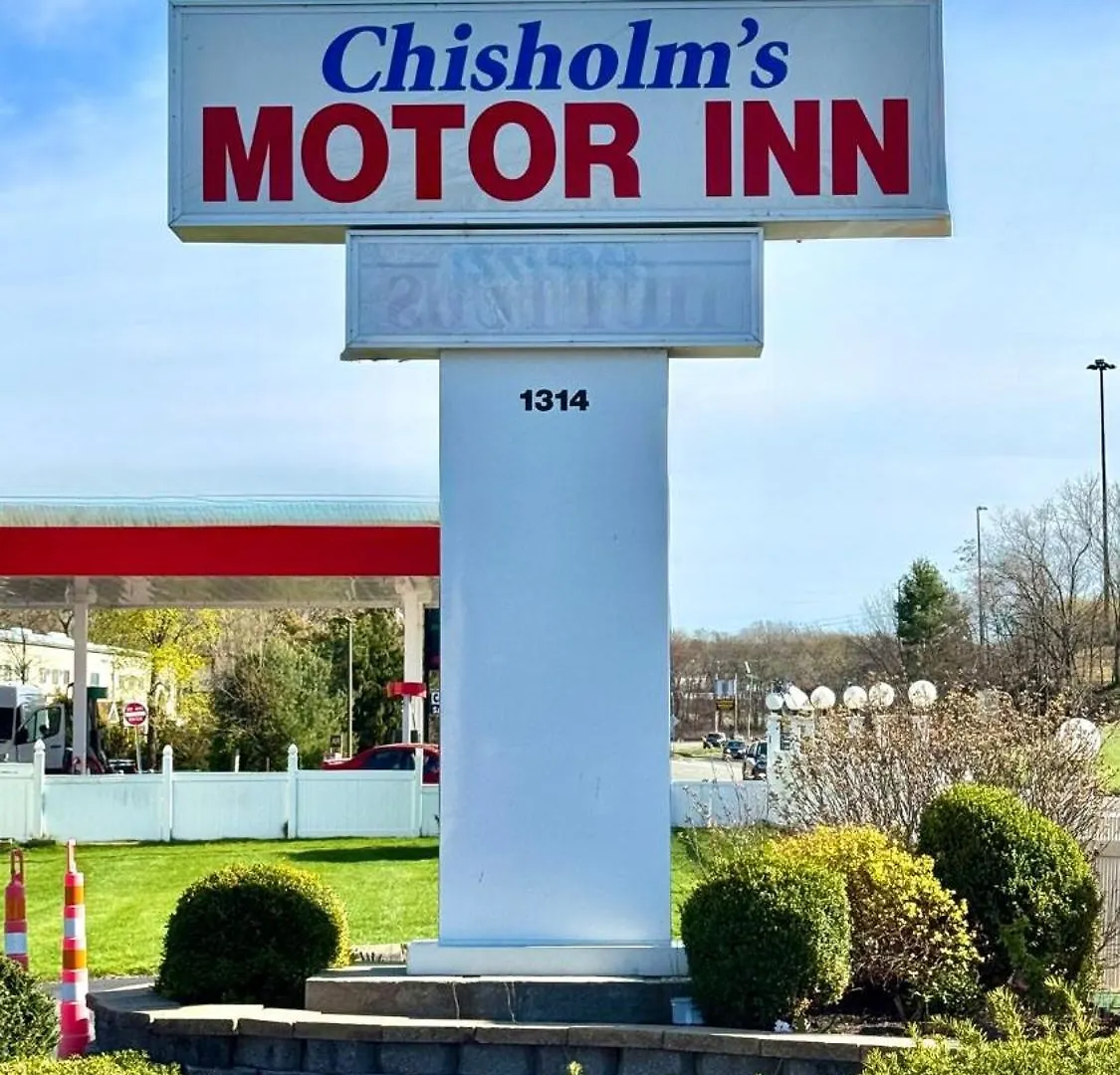 4 Top 3-Star Hotels Near Pine Banks Park Worth Booking