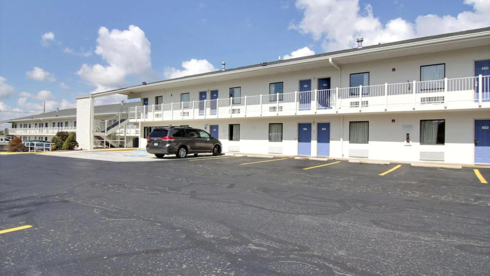 Where to Stay in Ohio: 7 Best Motel 6 Hotels for Budget Travelers