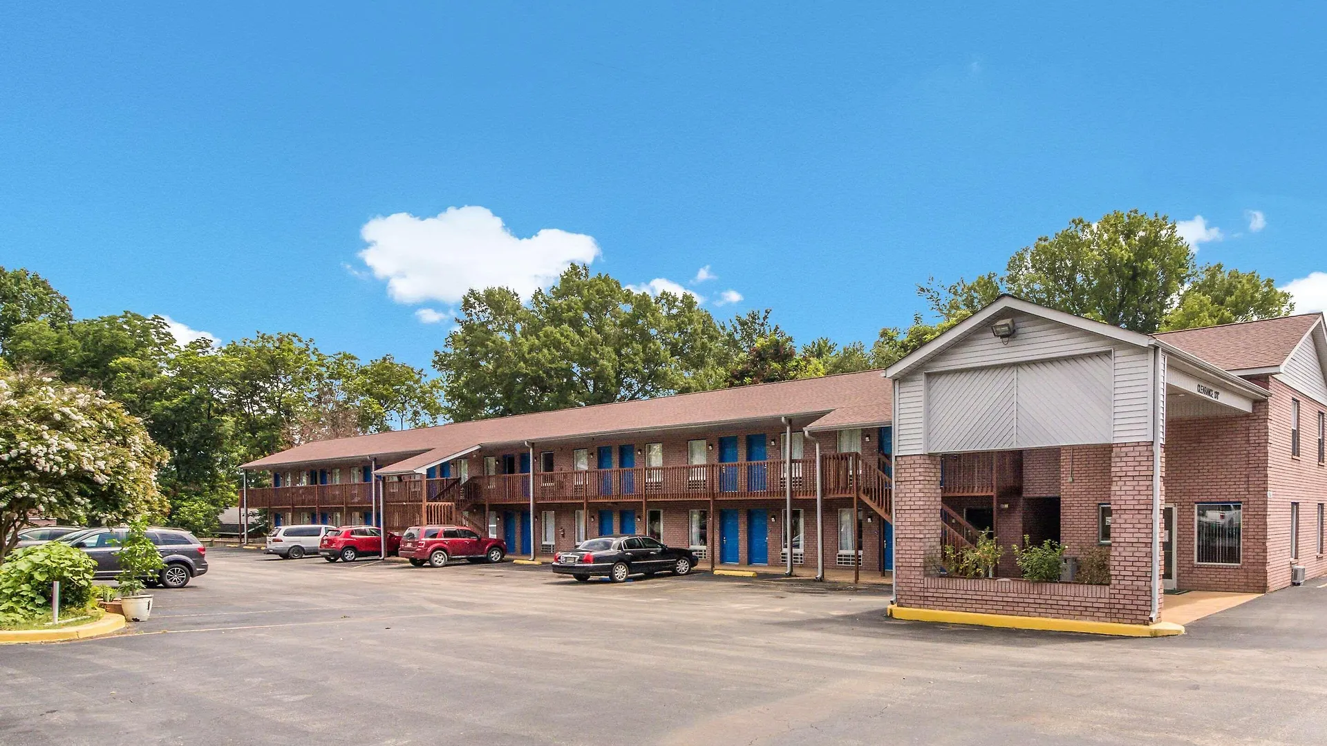 4 Historic Hotels in Tennessee That Stand Out