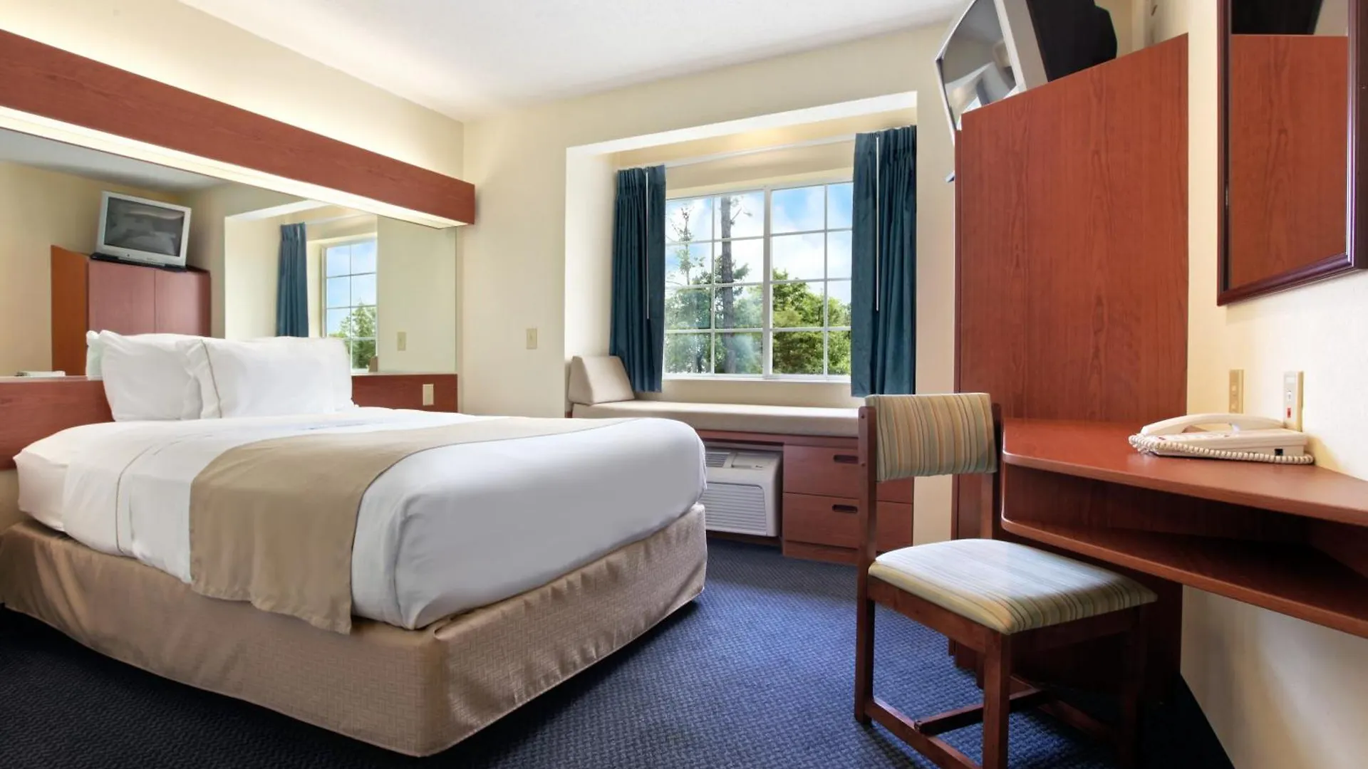 5 Best-Rated Hotels With Reliable WiFi in the South