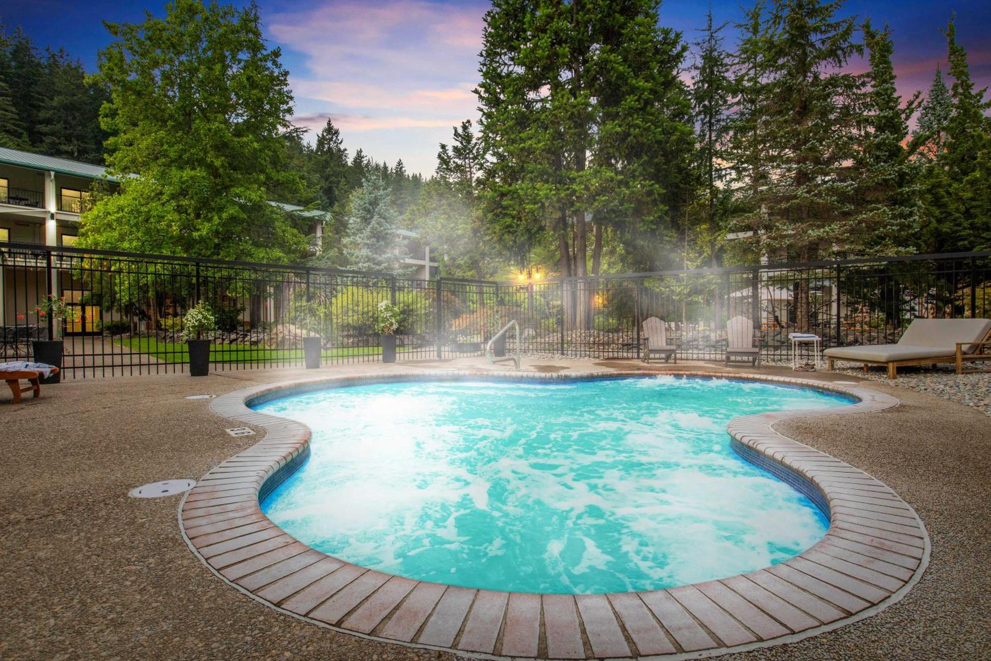Staying In Washington State: 4 Spa Hotels Compared
